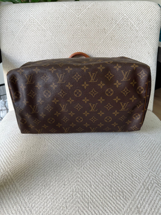 Louis Vuitton Speedy 35