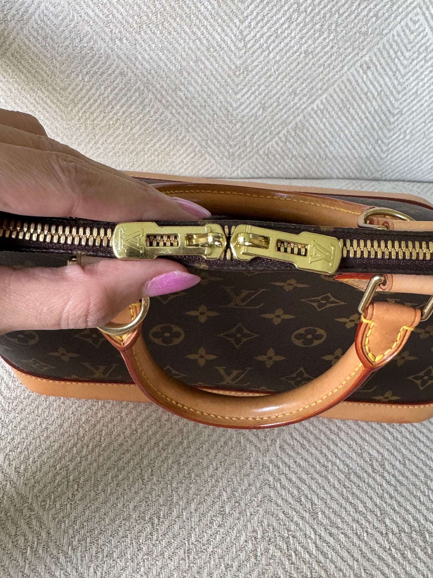 Louis Vuitton Alma